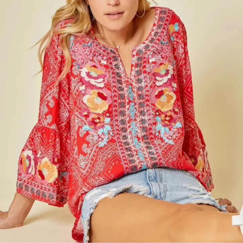 Savanna Jane Floral Embroidery Blouse Top Sz S Boho Bell Sleeves